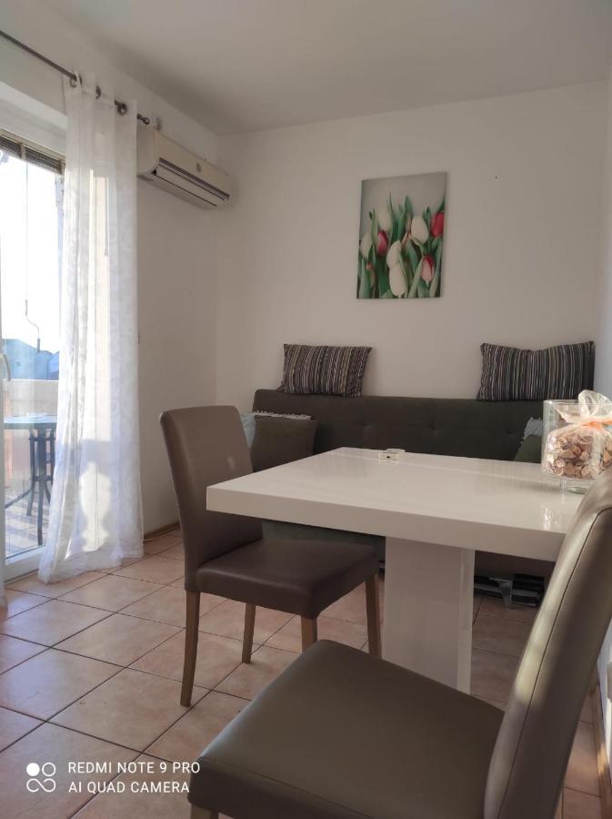 Apartments Golic Biograd Na Moru Luaran gambar