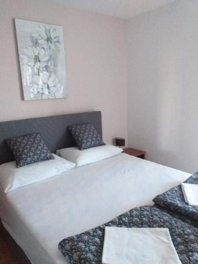 Apartments Golic Biograd Na Moru Luaran gambar