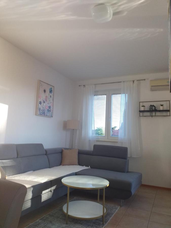 Apartments Golic Biograd Na Moru Luaran gambar