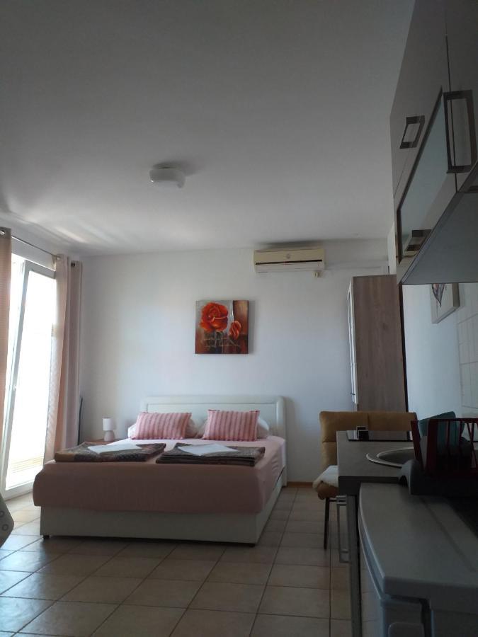Apartments Golic Biograd Na Moru Luaran gambar
