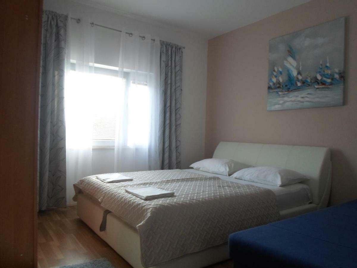 Apartments Golic Biograd Na Moru Luaran gambar