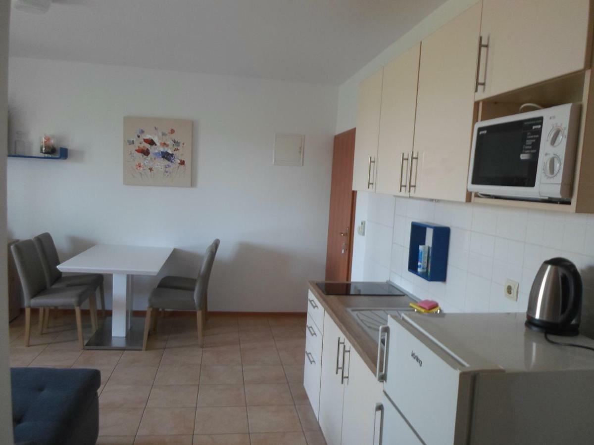 Apartments Golic Biograd Na Moru Luaran gambar
